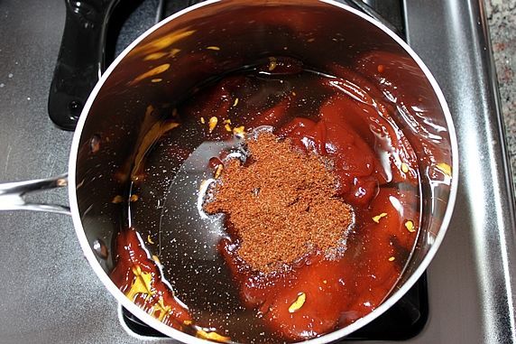 LOMBATA AL BAREBCUE: Salsa bbq piccante