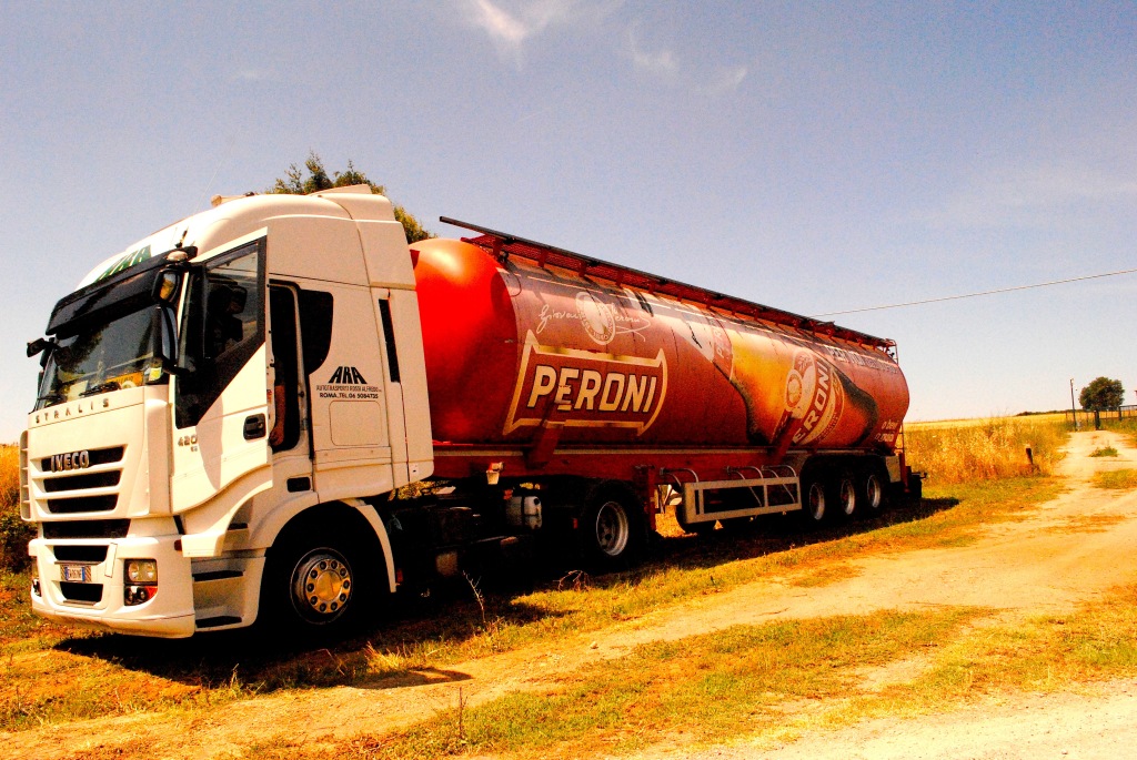 Cisterna Camion Peroni