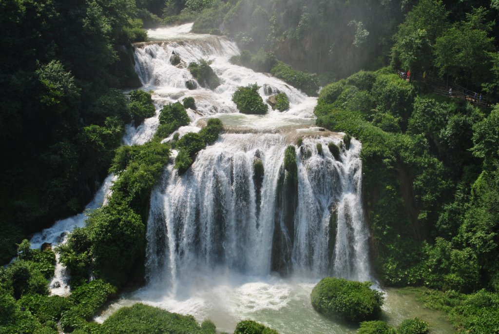 Il fiume Nera e le cascate delle Marmore