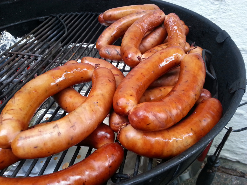 barbecue in europa - bratwurst - bockwurst