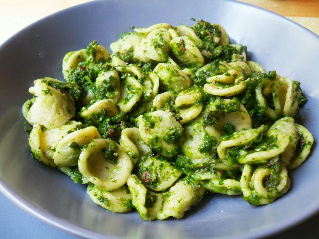 ORGANIZZARE UN VIAGGIO IN PUGLIA: ORECCHIETTE ALLE CIME DI RAPA