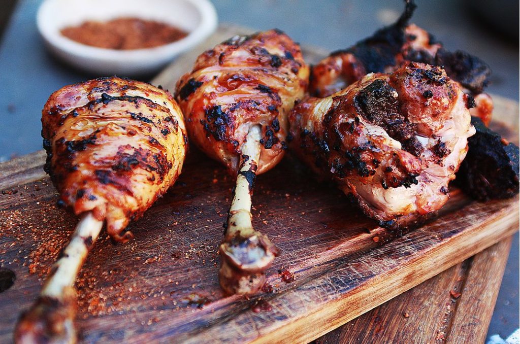 POLLO AL BARBECUE I SEGRETI PER GRIGLIARLO ALLA PERFEZIONE