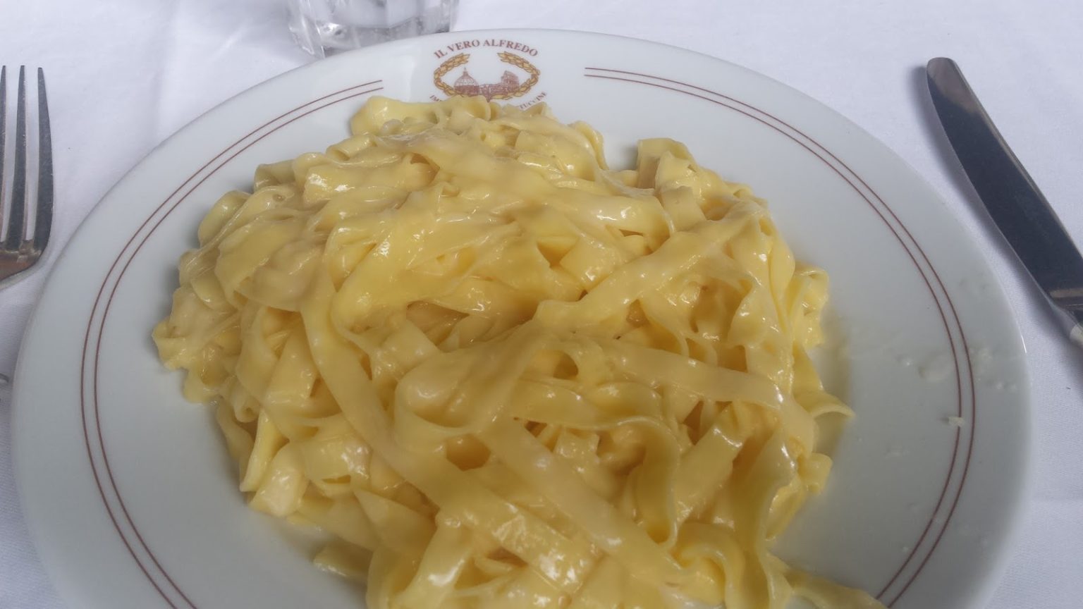 FETTUCCINE ALL'ALFREDO