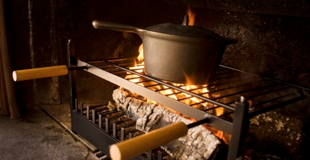 La cucina con il camino riscoperta dai gastrofichetti Cucina con camino