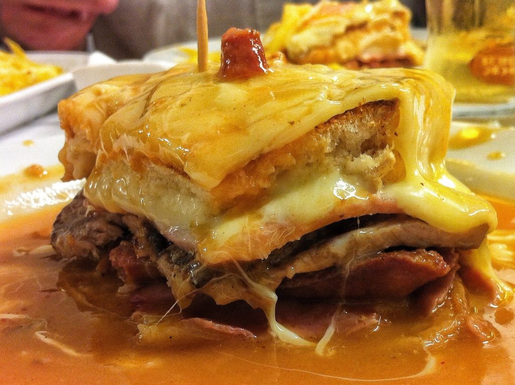 FRANCESINHA UN "SANDWICH" SUPER GIUSTOSO E NUTRIENTE