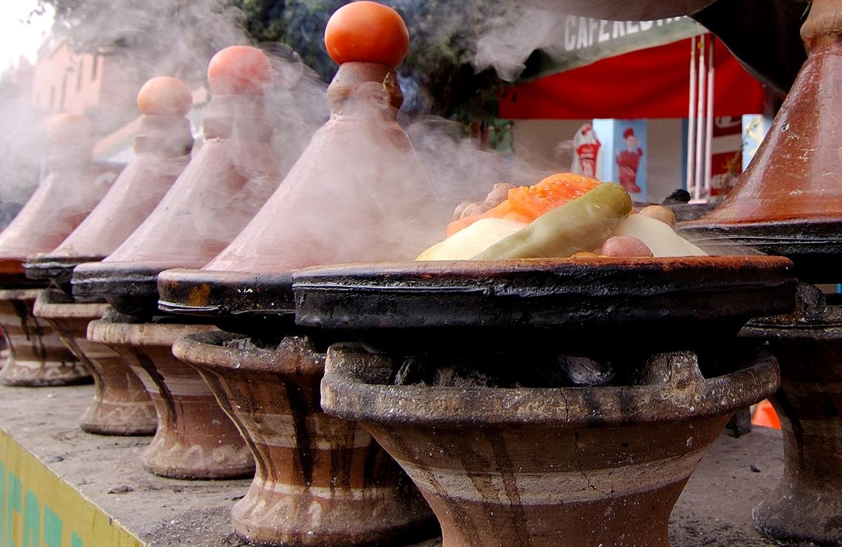 TAJINE LA PENTOLA MAROCCHINA CHE CUOCE PIATTI FAVOLOSI